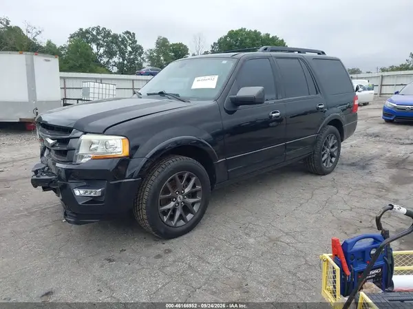 1FMJU1KT4HEA15598 — 2017 Ford Expedition, фото 2 с аукциона IAAI, Передняя часть