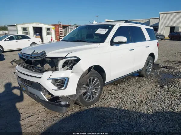 1FMJU2AT6JEA05460 — 2018 Ford Expedition, фото 2 с аукциона IAAI, Передняя часть