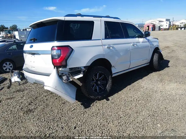1FMJU1MTXJEA07699 — 2018 Ford Expedition, фото 4 с аукциона IAAI, Передняя часть