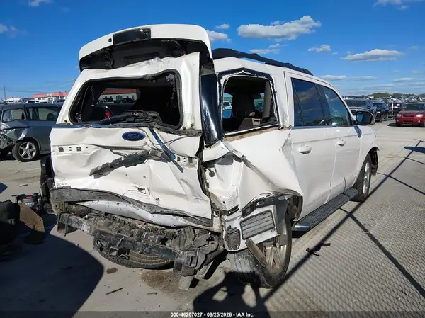 1FMJU1HT1KEA79564 — 2019 Ford Expedition, фото 4 с аукциона IAAI, Задняя часть