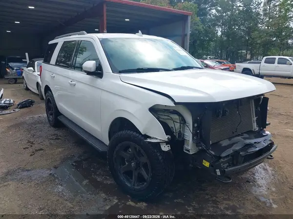 1FMJU1JT2LEA27422 — 2020 Ford Expedition, Передняя часть (Front End), фото до ремонта