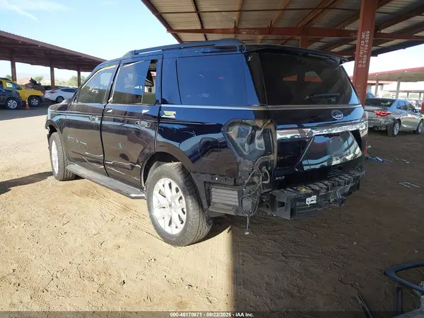 1FMJU1JT1MEA21046 — 2021 Ford Expedition, фото 3 с аукциона IAAI, Передняя часть