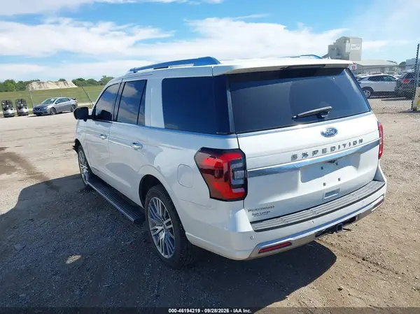 1FMJU1M87PEA33522 — 2023 Ford Expedition, фото 3 с аукциона IAAI, Передняя часть слева