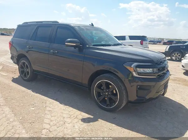 1FMJU1K82PEA45936 — 2023 Ford Expedition, Задняя часть (Rear), фото до ремонта
