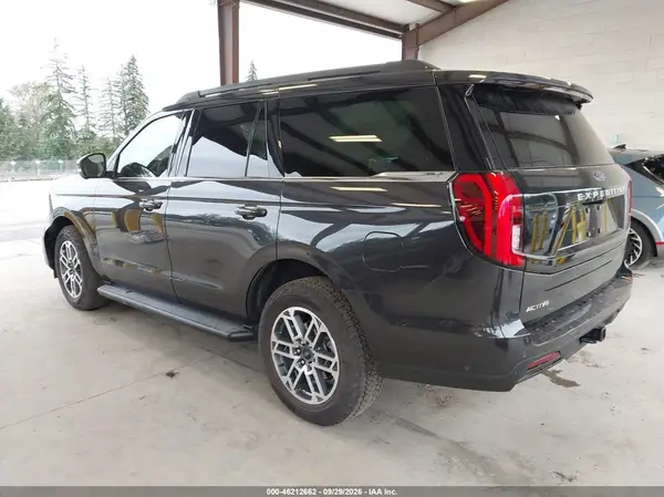 1FMJU1J82SEA30301 — 2025 Ford Expedition, фото 3 с аукциона IAAI, Передняя часть