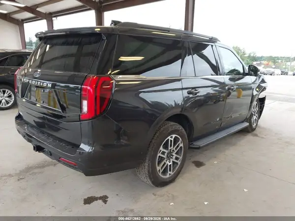 1FMJU1J82SEA30301 — 2025 Ford Expedition, фото 4 с аукциона IAAI, Передняя часть