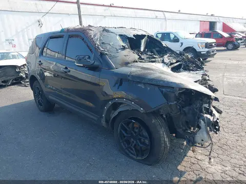 1FM5K8F80KGA32643 — 2019 Ford Explorer Limited, Пожар двигателя (Engine Burn), фото до ремонта