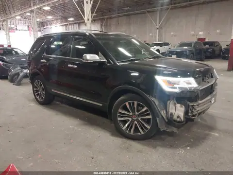 2017 Ford Explorer Platinum VIN 1FM5K8HT7HGD21884 фото 1