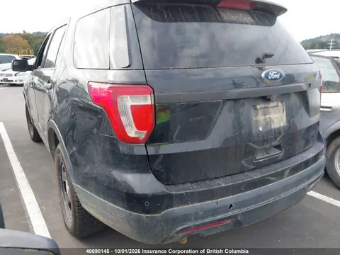 2017 Ford Explorer Police Interceptor VIN 1FM5K8ARXHGC10583 фото 3