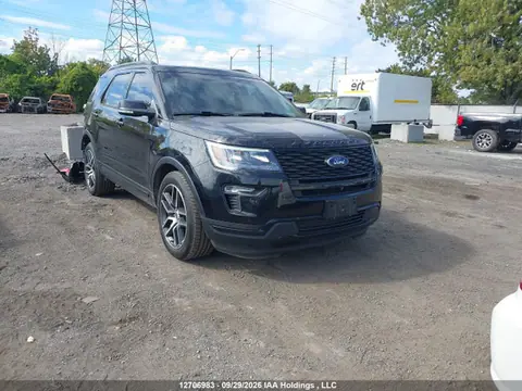 1FM5K8GTXJGC57511 — 2018 Ford Explorer Sport, Задняя часть (Rear), фото до ремонта