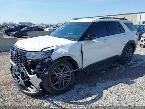2025 Ford Explorer St VIN 1FMWK8GC4SGC61673 фото 2