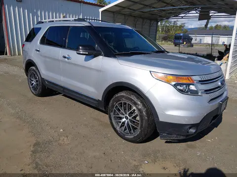 1FM5K8D88FGB61061 — 2015 Ford Explorer XLT, Повреждение двигателя (Engine Damage), фото до ремонта