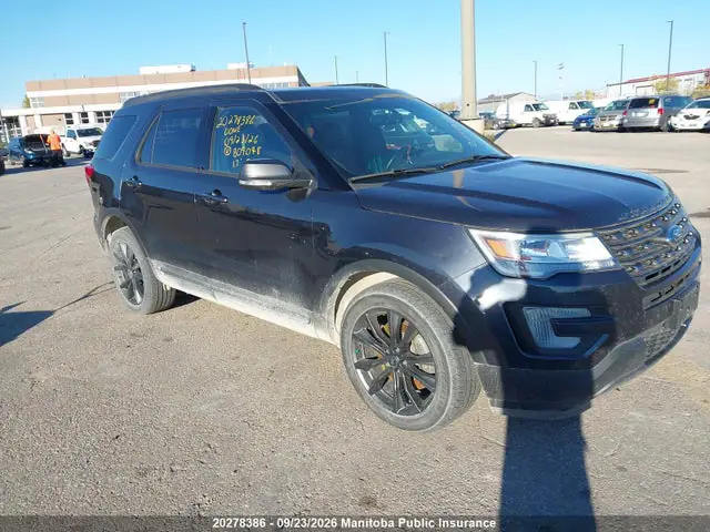1FM5K8D85HGB09048 — 2017 Ford Explorer XLT, Град (Hail), фото до ремонта