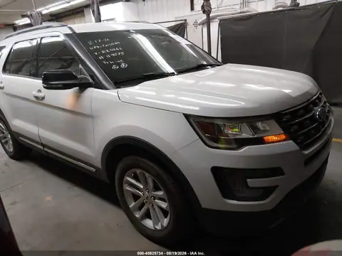 1FM5K7D86HGE24662 — 2017 Ford Explorer XLT, Задняя часть (Rear), фото до ремонта