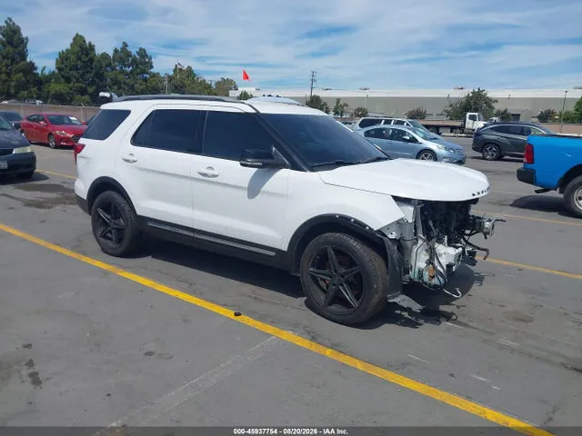 2017 Ford EXPLORER XLT VIN 1FM5K7D80HGE12085 фото 1