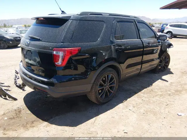1FM5K7D81JGC28263 — 2018 Ford Explorer XLT, фото 4 с аукциона IAAI 29.09.2026, Передняя часть