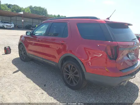 2018 Ford EXPLORER XLT VIN 1FM5K7D8XJGC02941 фото 3
