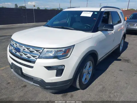 2018 Ford EXPLORER XLT VIN 1FM5K7D87JGC72557 фото 2
