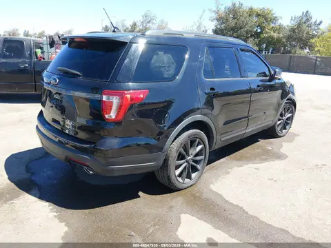 2019 Ford EXPLORER XLT VIN 1FM5K7D88KGA41796 фото 4