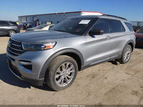 2020 Ford EXPLORER XLT VIN 1FMSK8DH9LGB37852 фото 2