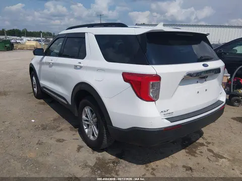 2020 Ford EXPLORER XLT VIN 1FMSK8DH5LGA88620 фото 3