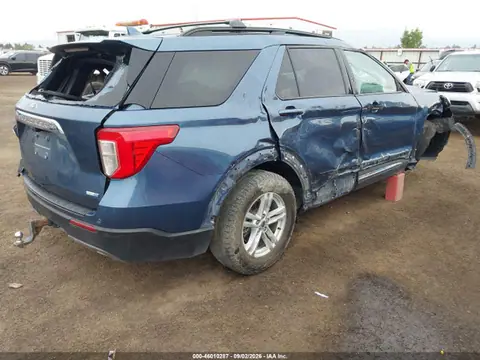 2020 Ford EXPLORER XLT VIN 1FMSK8DH2LGB29978 фото 4
