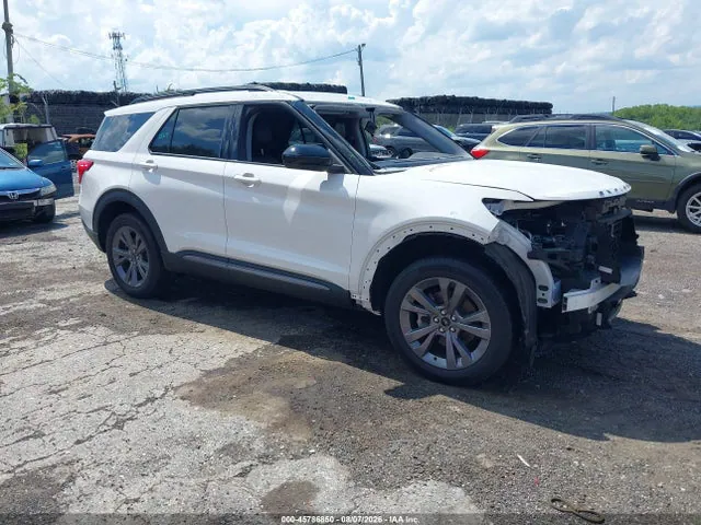 2022 Ford EXPLORER XLT VIN 1FMSK8DH6NGB65143 фото 1