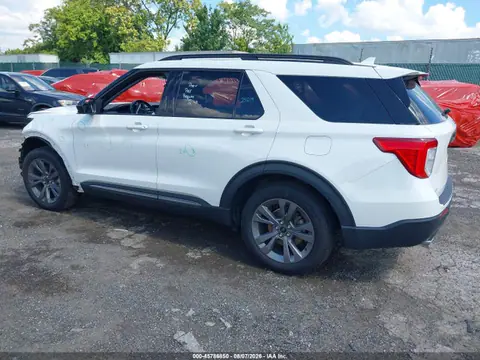 2022 Ford EXPLORER XLT VIN 1FMSK8DH6NGB65143 фото 3
