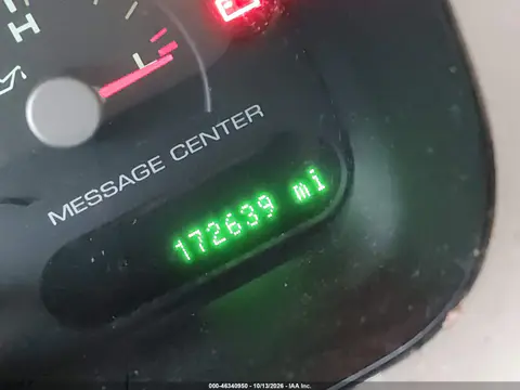2005 Ford Explorer Eddie Bauer VIN 1FMDU74EX5UA92847 фото 8