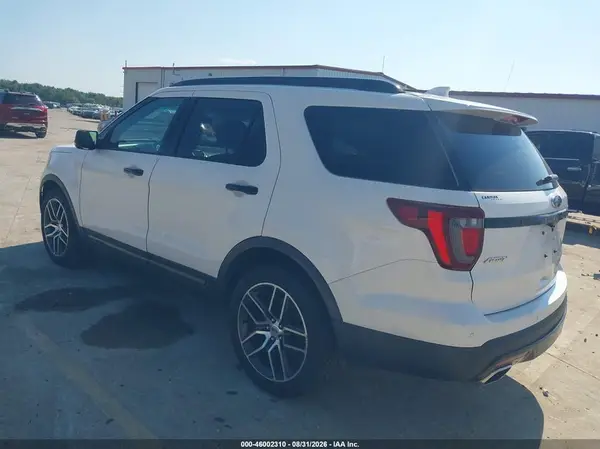 1FM5K8GT2GGC12510 — 2016 Ford Explorer, фото 3 с аукциона IAAI 13.10.2026, Естественный износ
