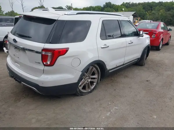 1FM5K8F83GGA20803 — 2016 Ford Explorer, фото 4 с аукциона IAAI 13.10.2026, Правый бок