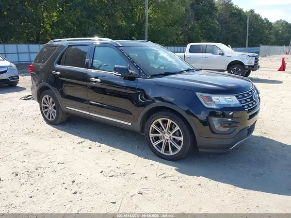 1FM5K7F80GGA36077 Ford Explorer 2016 — повреждение Передняя часть слева, фото до ремонта