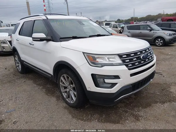 1FM5K8F80GGB00852 — 2016 Ford Explorer, Передняя часть (Front End), фото до ремонта