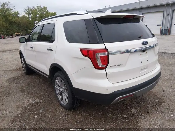 1FM5K8F80GGB00852 — 2016 Ford Explorer, фото 3 с аукциона IAAI, Передняя часть