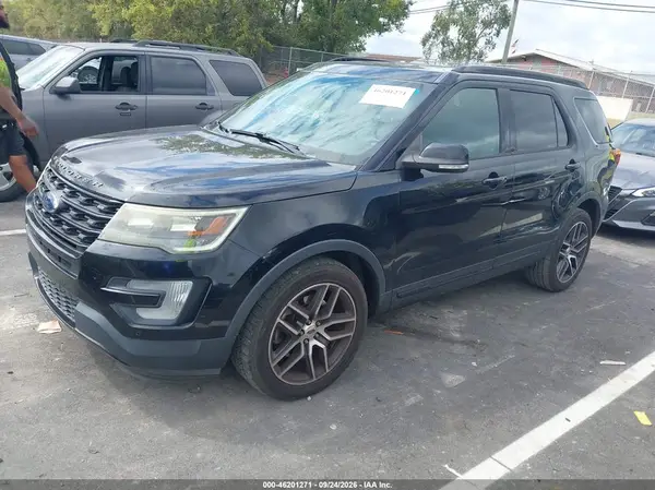 1FM5K8GTXGGC64256 — 2016 Ford Explorer, фото 2 с аукциона IAAI, Естественный износ