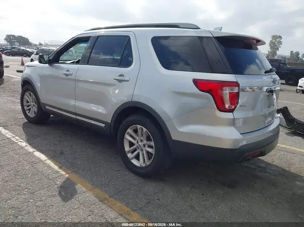 1FM5K7D88HGD89199 — 2017 Ford Explorer, фото 3 с аукциона IAAI 14.10.2026, Передняя часть