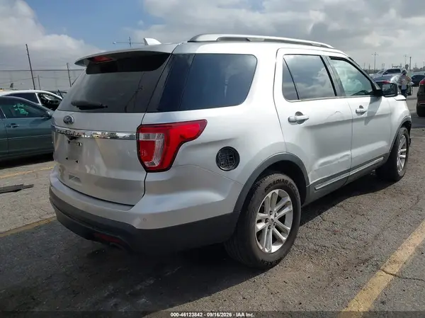 1FM5K7D88HGD89199 — 2017 Ford Explorer, фото 4 с аукциона IAAI 14.10.2026, Передняя часть