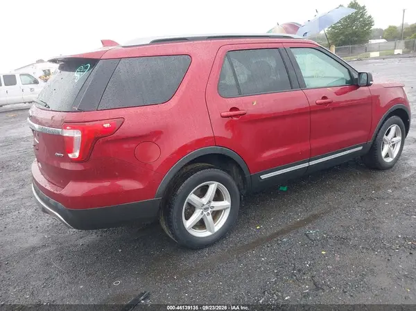 1FM5K8D8XHGA40292 — 2017 Ford Explorer, фото 4 с аукциона IAAI 14.10.2026, Передняя часть слева