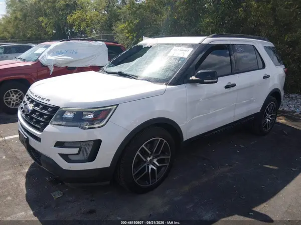 1FM5K8GT1HGC29526 — 2017 Ford Explorer, фото 2 с аукциона IAAI 15.10.2026, Передняя часть справа
