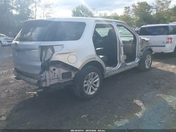 1FM5K7BH7HGD21575 — 2017 Ford Explorer, фото 4 с аукциона IAAI 14.10.2026, Правый бок