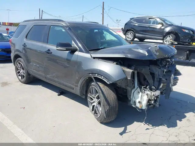 1FM5K8GT1HGA70071 — 2017 Ford Explorer, Передняя часть (Front End), фото до ремонта