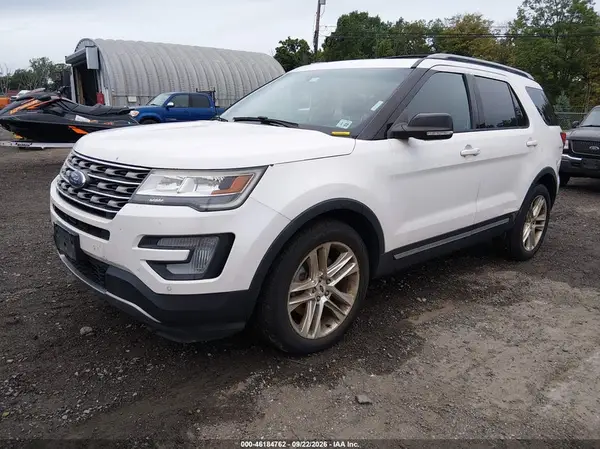 1FM5K8D84HGB18713 — 2017 Ford Explorer, фото 2 с аукциона IAAI, Естественный износ
