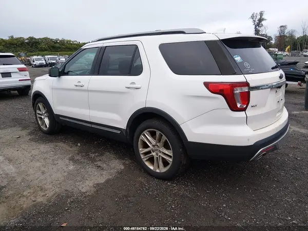 1FM5K8D84HGB18713 — 2017 Ford Explorer, фото 3 с аукциона IAAI, Естественный износ