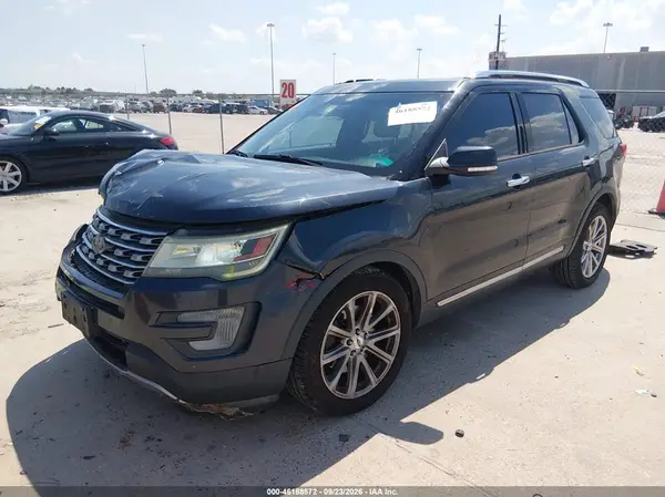 1FM5K7FHXHGA11222 — 2017 Ford Explorer, фото 2 с аукциона IAAI, Передняя часть
