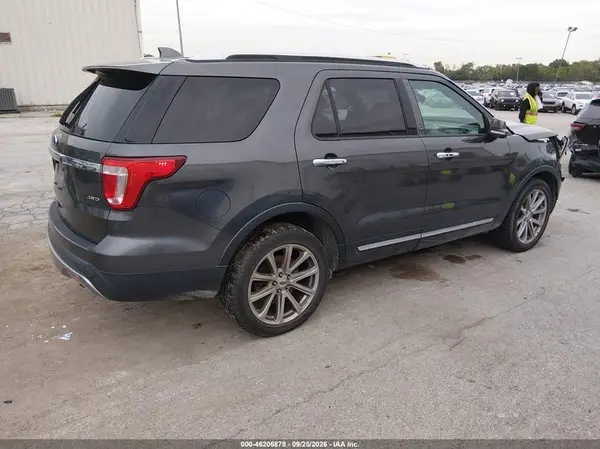1FM5K8F80HGB01128 — 2017 Ford Explorer, фото 4 с аукциона IAAI, Передняя часть