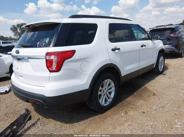 1FM5K7B82HGB59631 — 2017 Ford Explorer, фото 4 с аукциона IAAI, Передняя часть