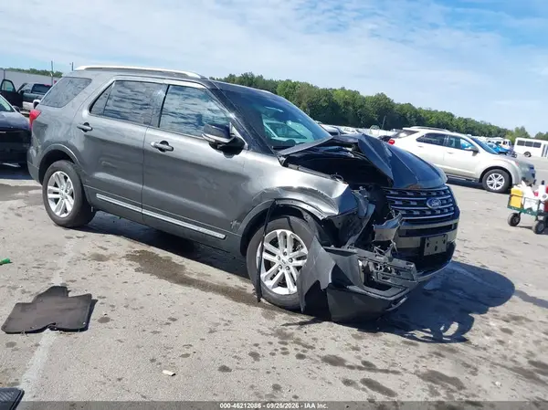 1FM5K7DH0HGB21375 — 2017 Ford Explorer, Передняя часть справа (Right Front), фото до ремонта
