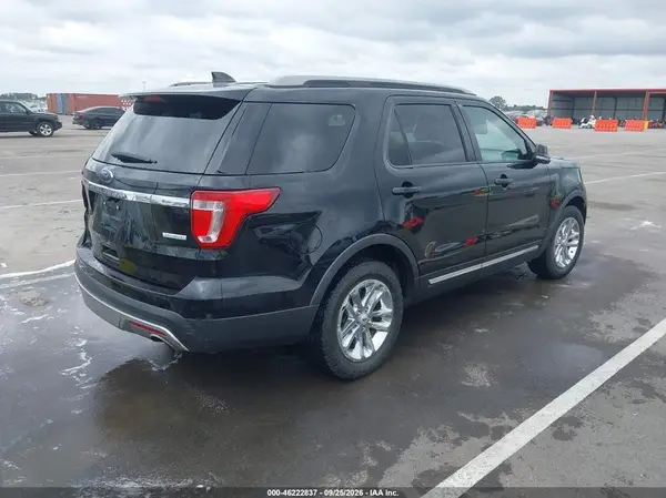 1FM5K7DH9HGA26474 — 2017 Ford Explorer, фото 4 с аукциона IAAI, Левый бок