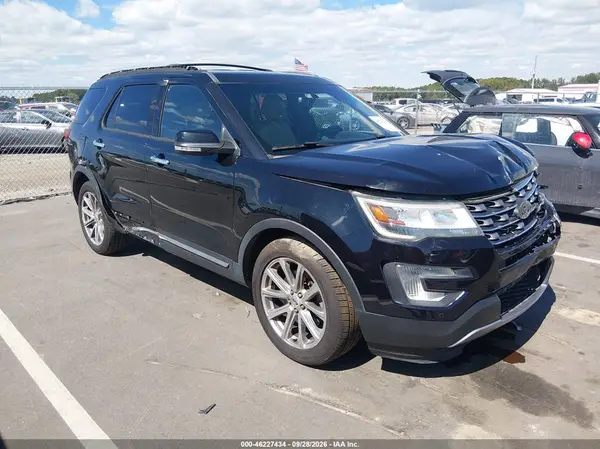 1FM5K7F84HGA17016 — 2017 Ford Explorer, Передняя часть (Front End), фото до ремонта