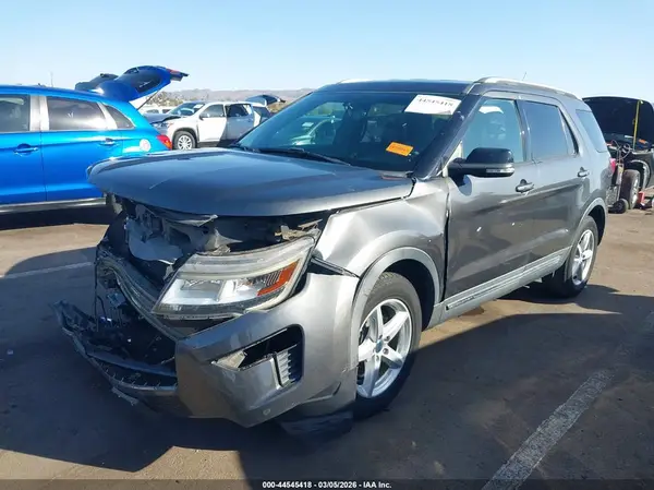 1FM5K7DH7JGB90375 — 2018 Ford Explorer, фото 2 с аукциона IAAI 29.09.2026, Передняя часть справа